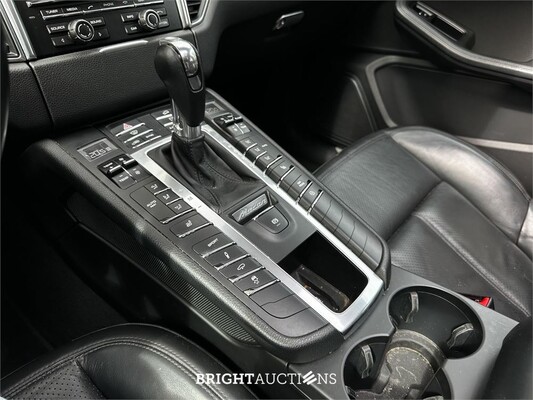 2014 Porsche Macan 3.0 D S 258 pk, 1-XXZ-16