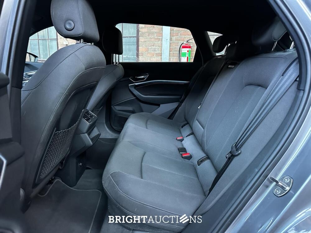 2021 Audi e-tron 55 quattro Advanced Edition 95 kWh 408pk (Original Dutch + 1st owner), N-206-TT