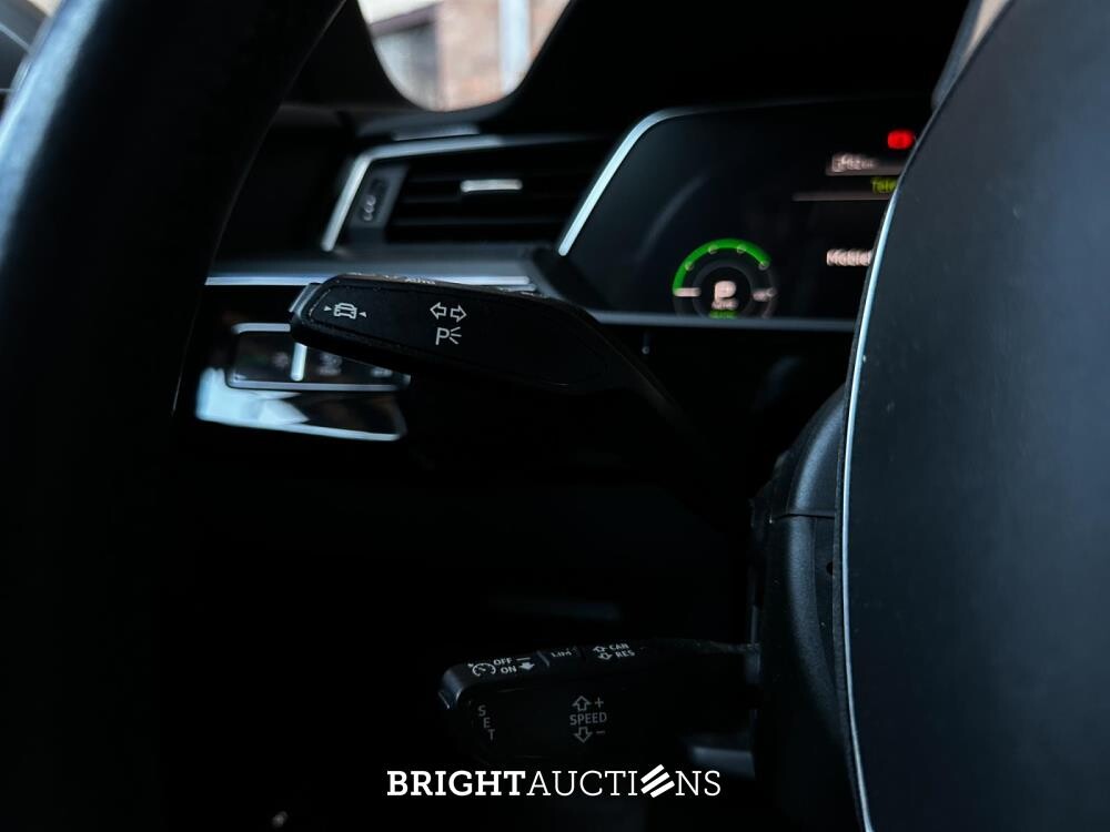 2021 Audi e-tron 55 quattro Advanced Edition 95 kWh 408pk (Original Dutch + 1st owner), N-206-TT