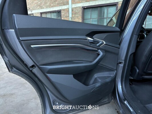2021 Audi e-tron 55 quattro Advanced Edition 95 kWh 408pk (Original Dutch + 1st owner), N-206-TT