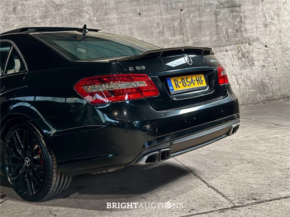 2011 Mercedes-Benz E63 AMG 6,3 V8 525 pk, R-854-HF