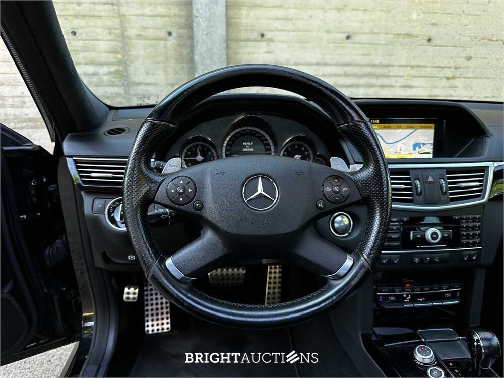 2011 Mercedes-Benz E63 AMG 6,3 V8 525 pk, R-854-HF