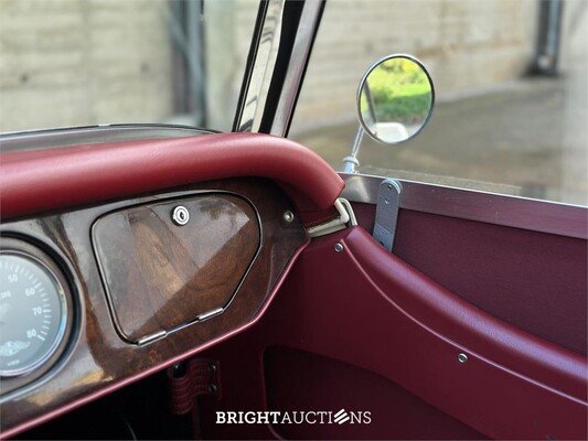 Morgan Plus 8 4.0 V8 190pk 2001, P-992-JB