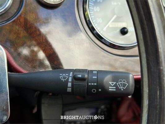 Morgan Plus 8 4.0 V8 190pk 2001, P-992-JB