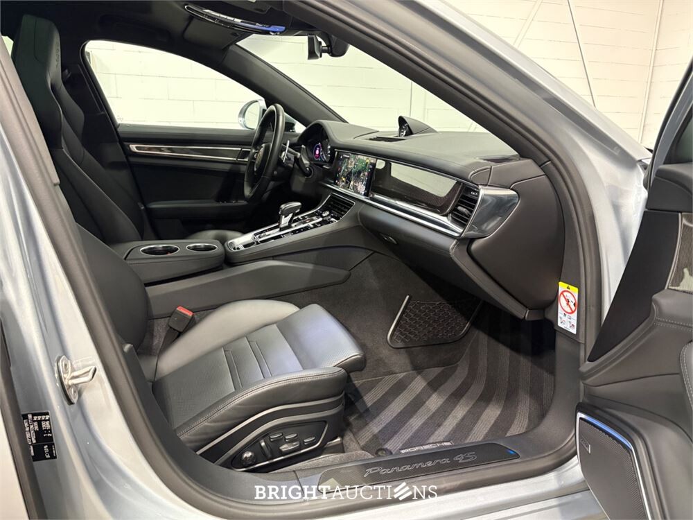 Porsche Panamera Sport Turismo 4S E-Hybrid 2.9 576pk 2022 (Origineel-NL), P-048-ZZ