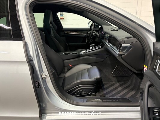 Porsche Panamera Sport Turismo 4S E-Hybrid 2.9 576pk 2022 (Origineel-NL), P-048-ZZ
