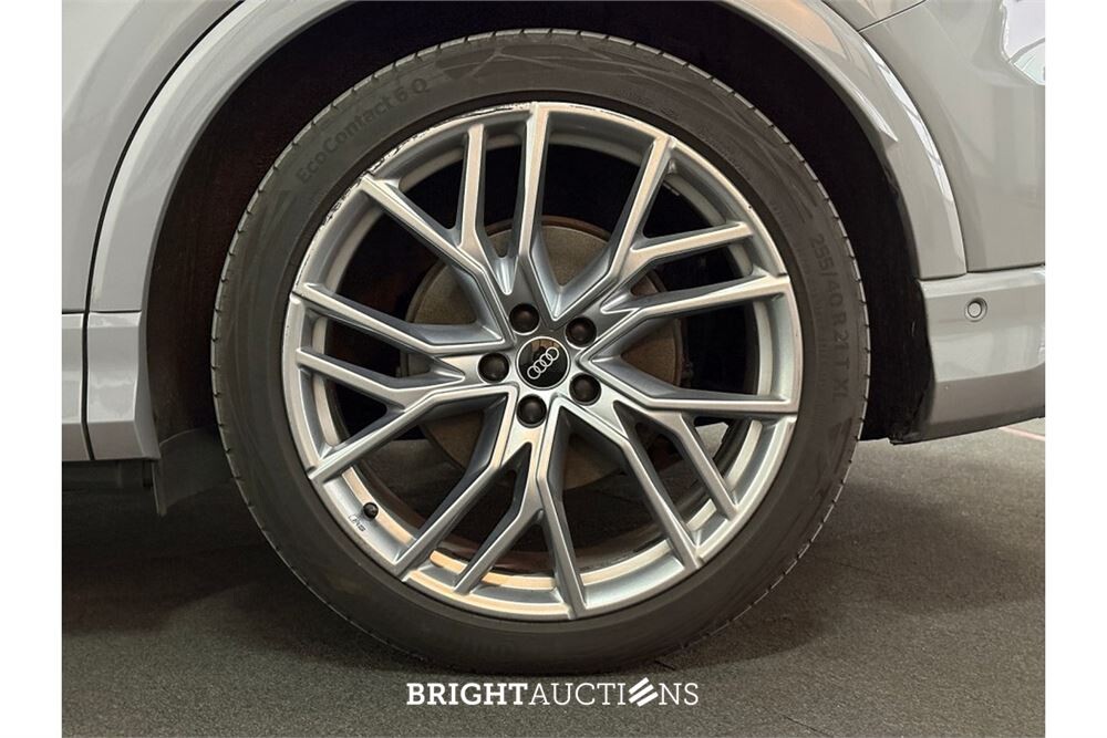 Audi Q4 40 S edition 77 kWh 2022 (Origineel-NL), R-245-LF