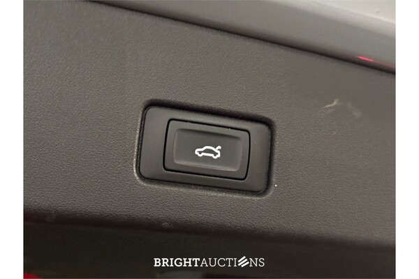 Audi Q4 40 S edition 77 kWh 2022 (Origineel-NL), R-245-LF