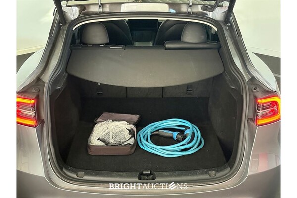 Tesla Model Y Performance AWD 75 kWh 2023 (Origineel-NL), X-353-BR