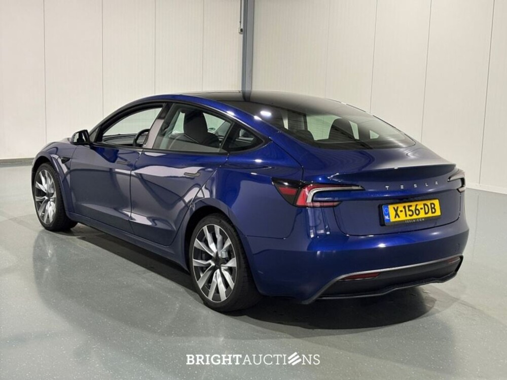 Tesla Model 3 RWD Highland 19 inch 60 kWh 283pk 2023 (Origineel-NL), X-156-DB