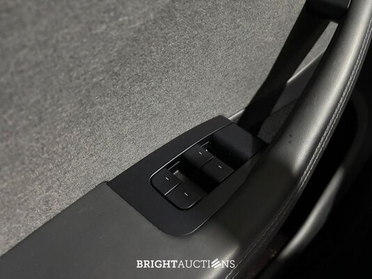 Tesla Model 3 RWD Highland 19 inch 60 kWh 283pk 2023 (Origineel-NL), X-156-DB