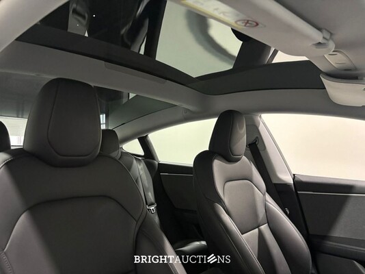 Tesla Model 3 RWD Highland 19 inch 60 kWh 283pk 2023 (Origineel-NL), X-156-DB