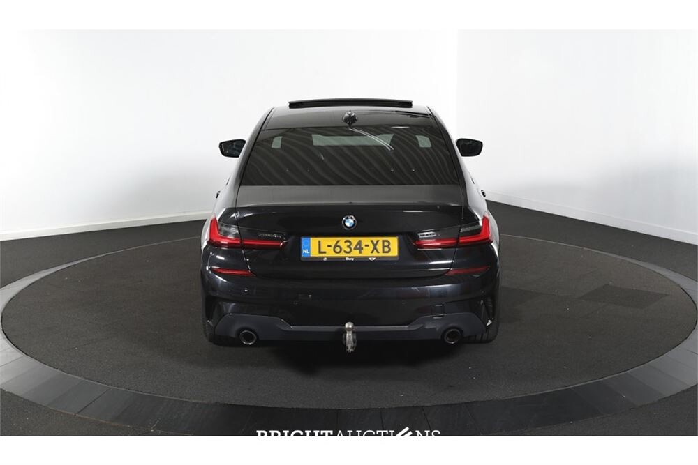 BMW 320 I Business Edition 183pk 2021 (Origineel-NL) 3-Serie, L-634-XB