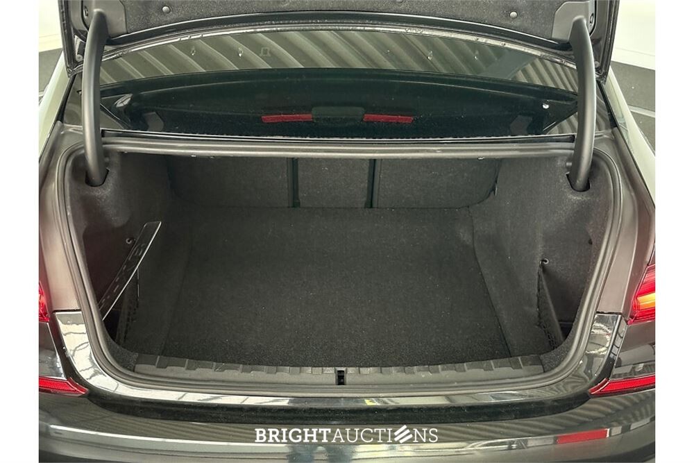BMW 320 I Business Edition 183pk 2021 (Origineel-NL) 3-Serie, L-634-XB