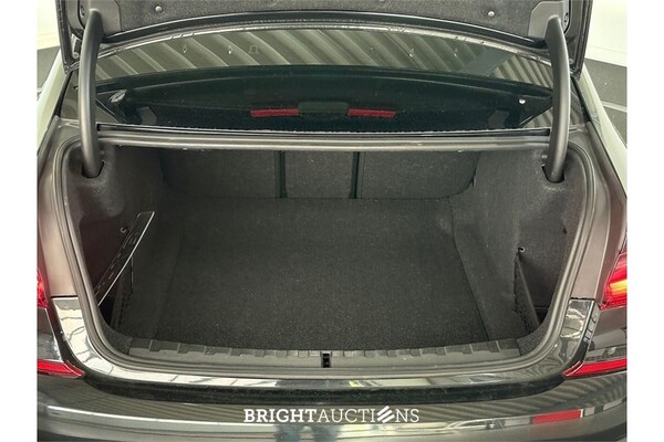 BMW 320 I Business Edition 183pk 2021 (Origineel-NL) 3-Serie, L-634-XB