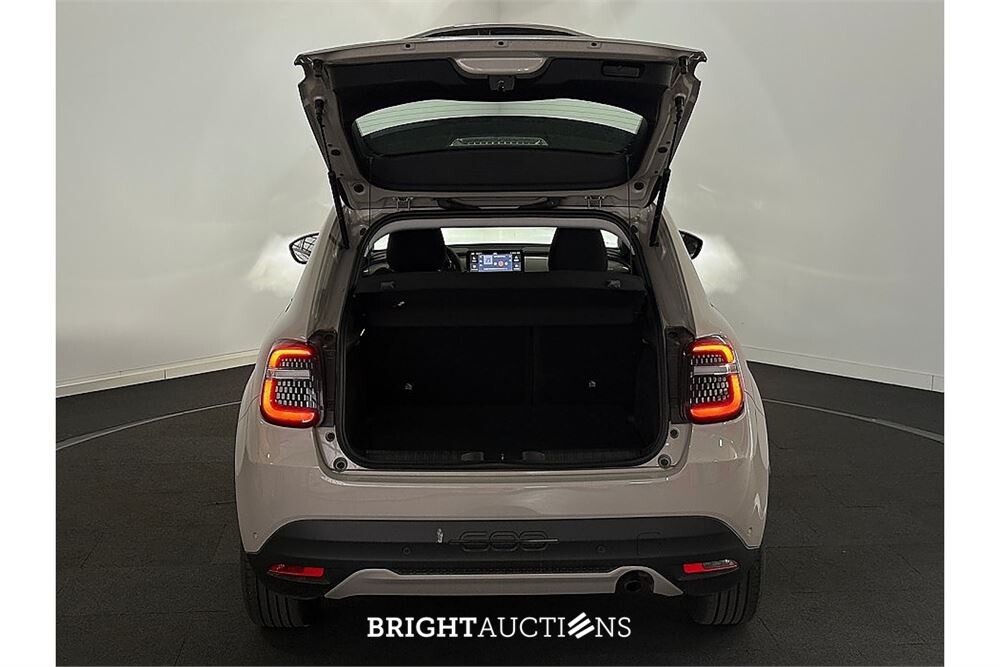 Fiat 600 Hybrid Urban 1.2 100pk 2025 (Origineel-NL), HVK-88-B