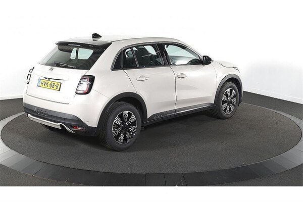 Fiat 600 Hybrid Urban 1.2 100pk 2025 (Origineel-NL), HVK-88-B
