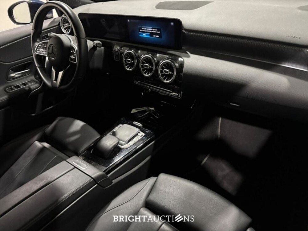 Mercedes-Benz A200 Limousine Business Solution Luxury 163pk 2020 (Origineel-NL) A-klasse, J-882-SR