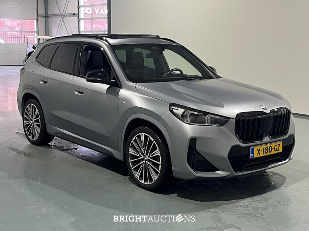BMW X1 xDrive23i M Sport 204pk 2023 (Origineel-NL), X-180-GZ