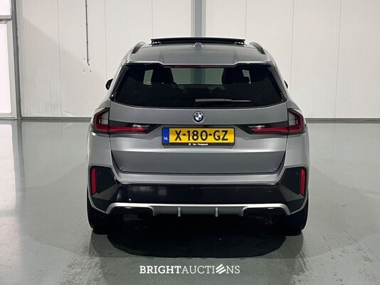 BMW X1 xDrive23i M Sport 204pk 2023 (Origineel-NL), X-180-GZ