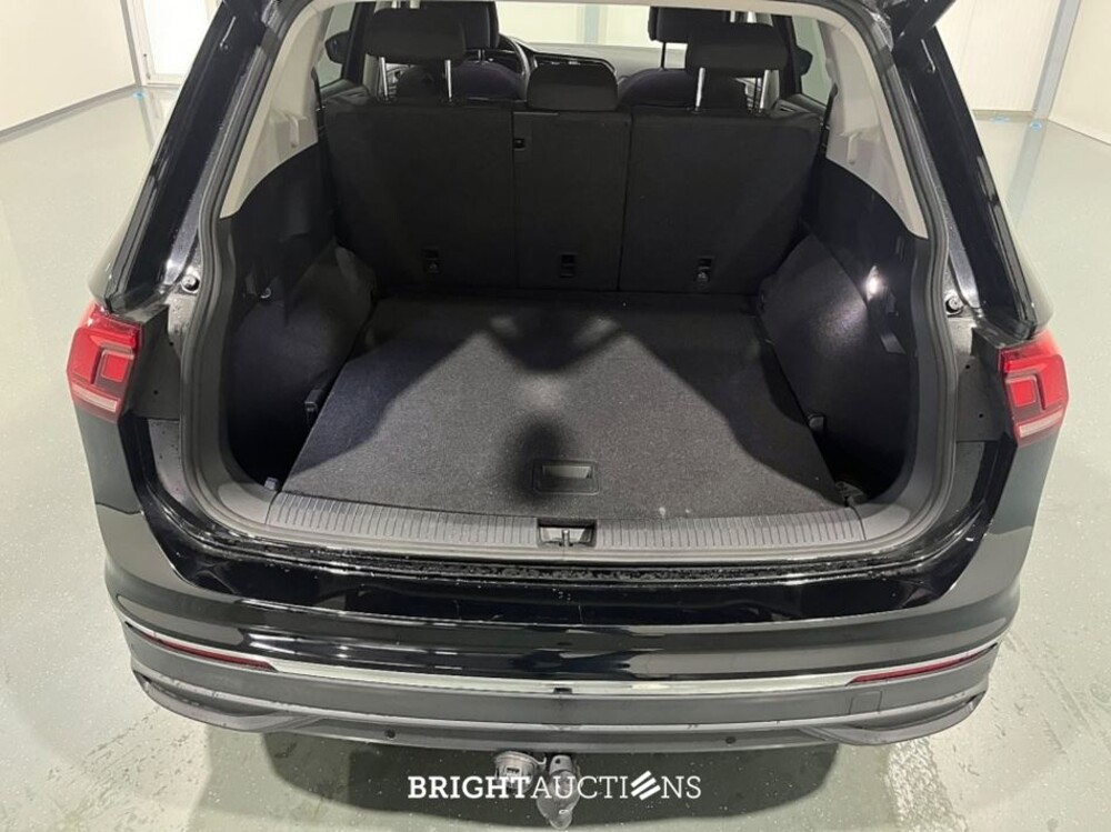 Volkswagen Tiguan Allspace Life Business 1.5 TSI 150pk 2022 (Origineel-NL), R-584-KH