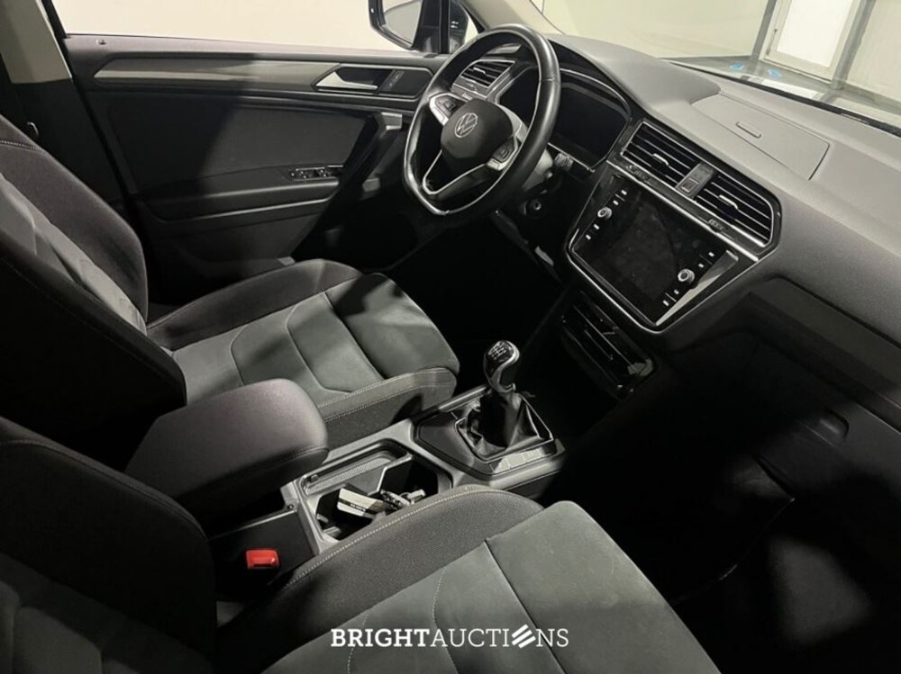 Volkswagen Tiguan Allspace Life Business 1.5 TSI 150pk 2022 (Origineel-NL), R-584-KH