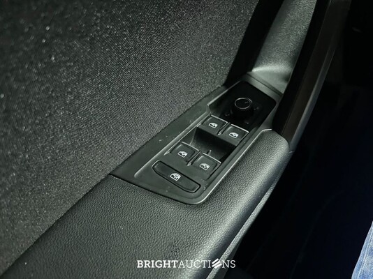 Volkswagen Tiguan Allspace Life Business 1.5 TSI 150pk 2022 (Origineel-NL), R-584-KH