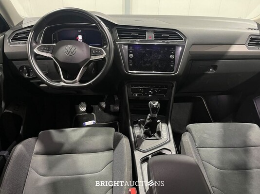 Volkswagen Tiguan Allspace Life Business 1.5 TSI 150pk 2022 (Origineel-NL), R-584-KH