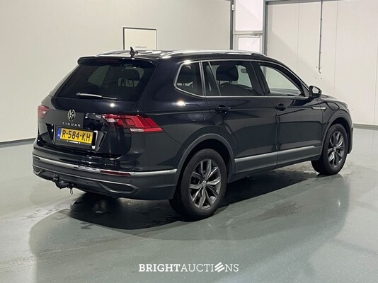 Volkswagen Tiguan Allspace Life Business 1.5 TSI 150pk 2022 (Origineel-NL), R-584-KH