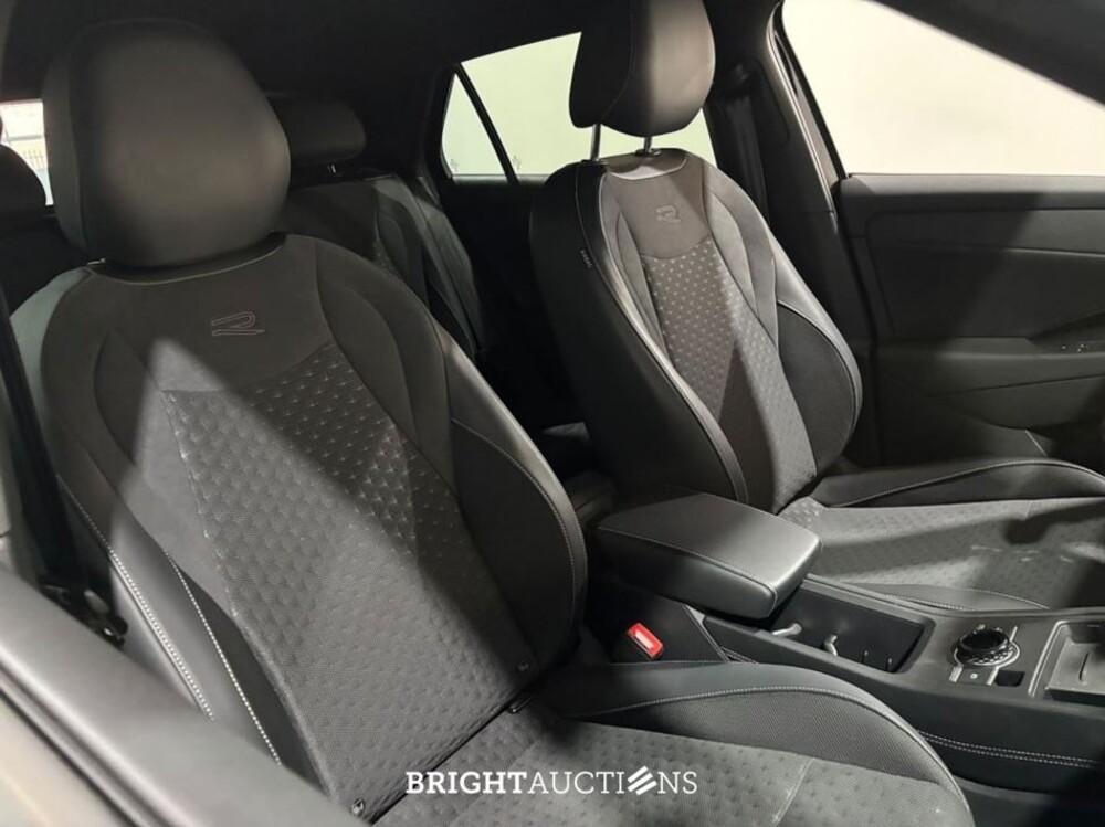 Volkswagen T-Roc eTSI 110 kW R-Line 1.5 150pk 2026, NBD-75-G