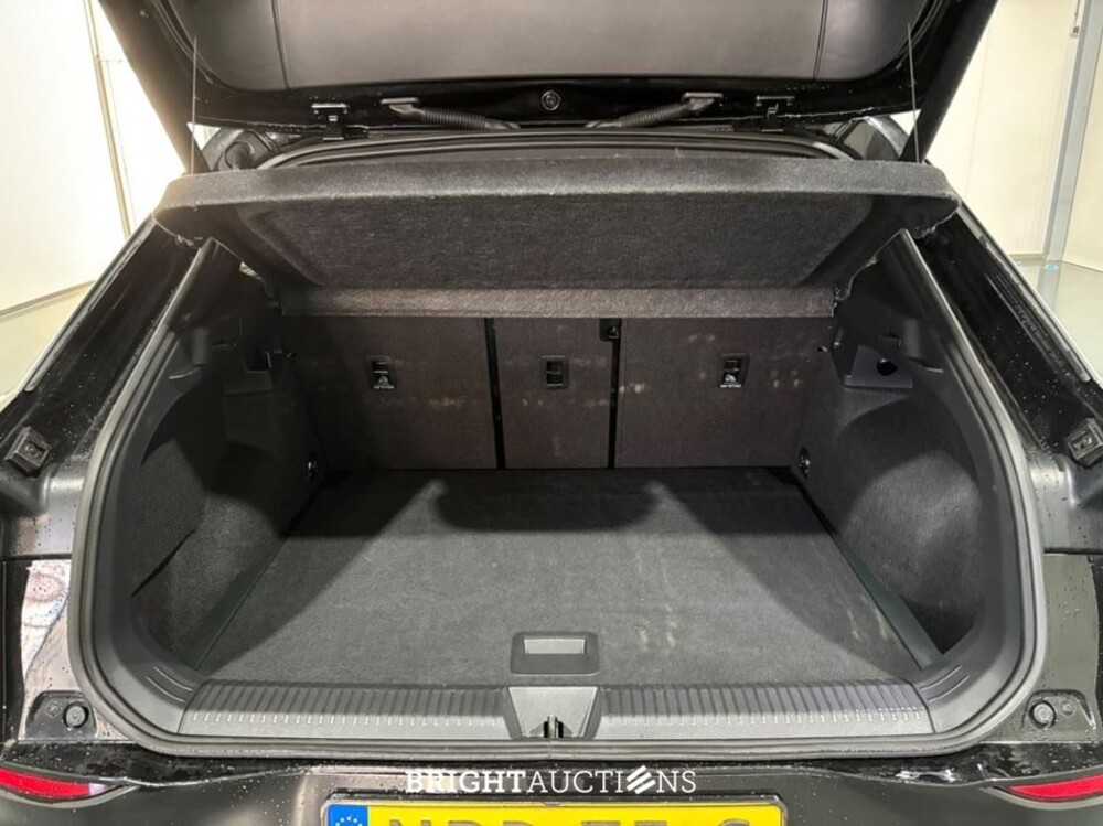 Volkswagen T-Roc eTSI 110 kW R-Line 1.5 150pk 2026, NBD-75-G