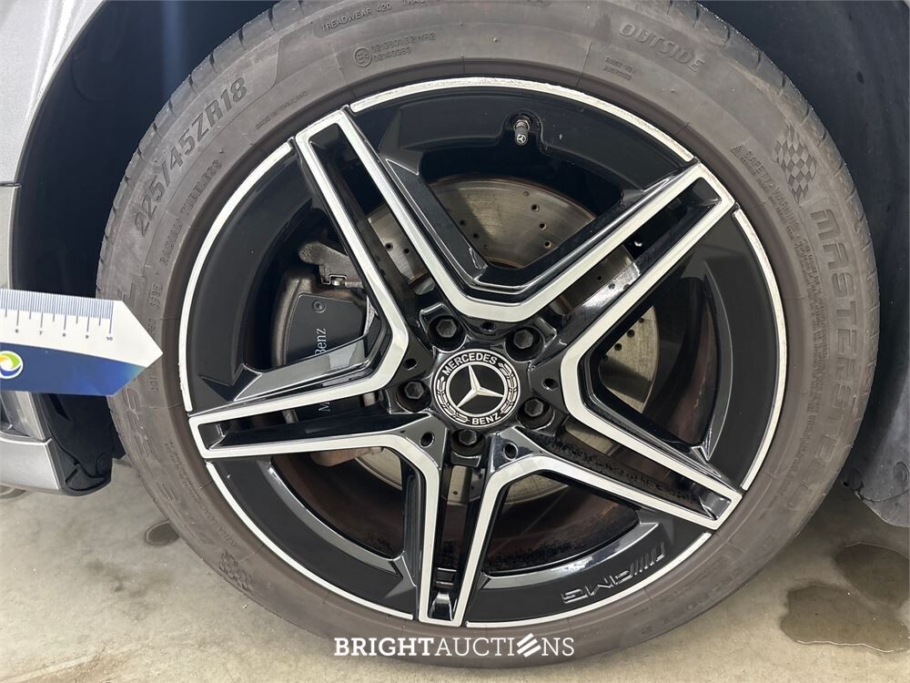 Mercedes-Benz A250 e AMG Line 262pk 2021 A-klasse, N-353-ZN