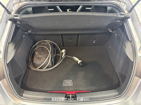 Mercedes-Benz A250 e AMG Line 262pk 2021 A-klasse, N-353-ZN