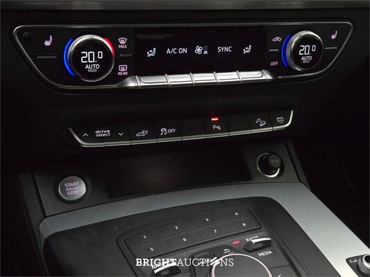Audi Q5 50 TFSI e S edition Quattro 394pk 2020, N-378-XV