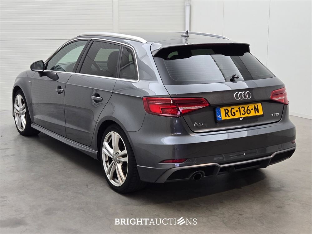 Audi A3 Sportback Sport S-Line Edition 1.0 TFSI 116pk 2017 (Origineel-NL), RG-136-N