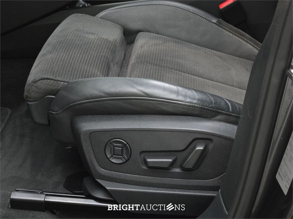 Audi e-tron 50 e-tron Launch edition Black Quattro 71 kWh 313pk 2019 (Origineel-NL), G-918-VX