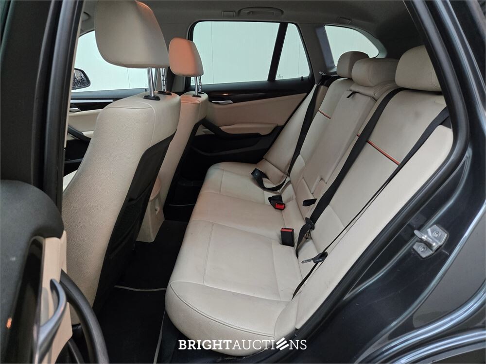 BMW X1 xDrive20d High Executive 184pk 2015, ZN-485-B