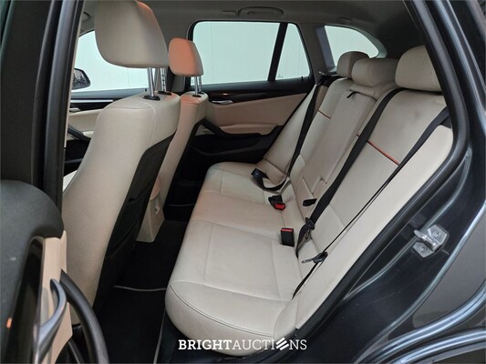 BMW X1 xDrive20d High Executive 184pk 2015, ZN-485-B