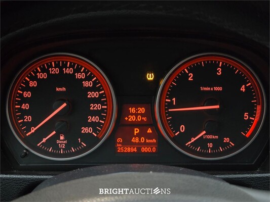 BMW X1 xDrive20d High Executive 184pk 2015, ZN-485-B