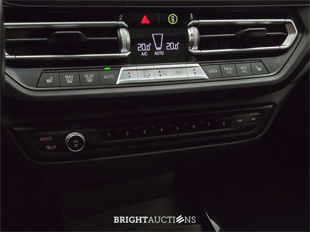 BMW 118i 1-serie High Executive 136pk 2021 (Origineel-NL) 1-Serie, L-781-BN