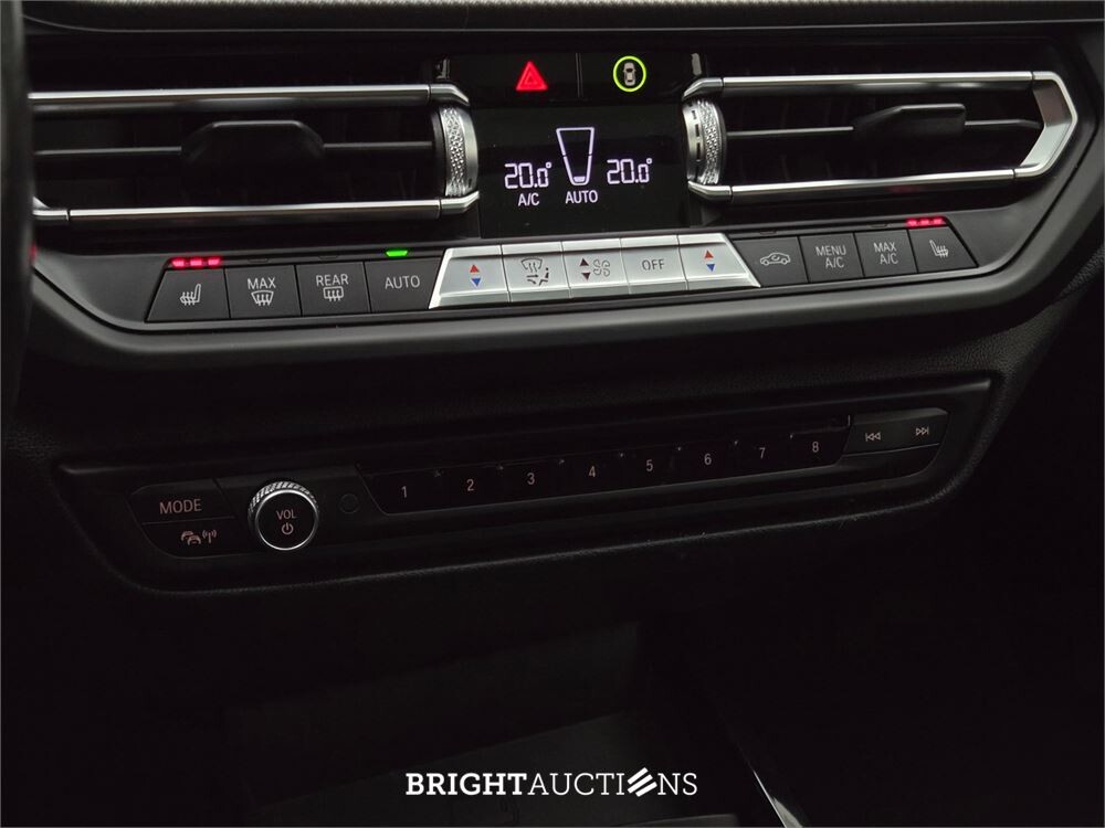BMW 118i 1-serie High Executive 136pk 2021 (Origineel-NL) 1-Serie, L-781-BN