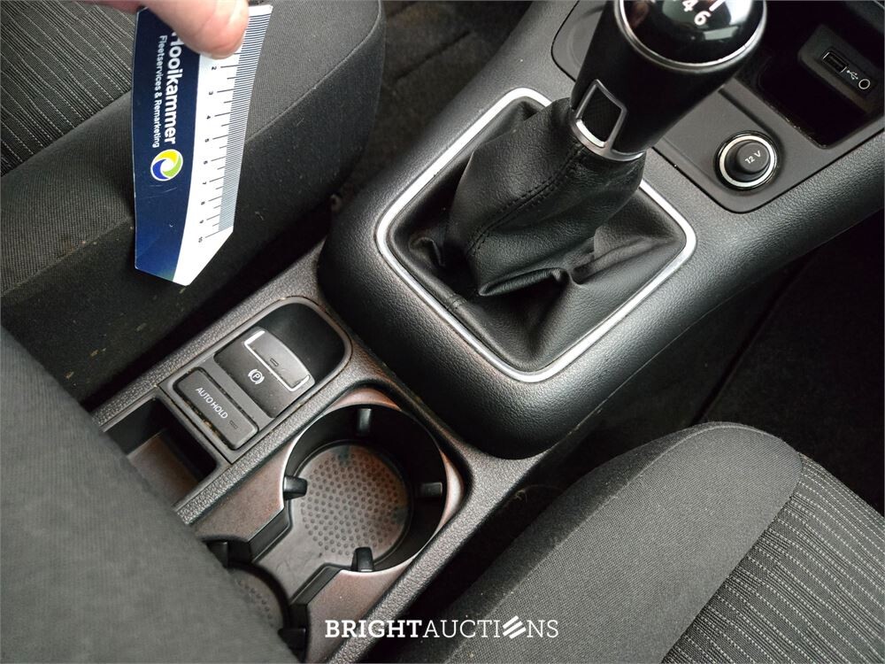 Volkswagen Tiguan Connected Series 1.4 TSI 125pk 2016, R-465-XL