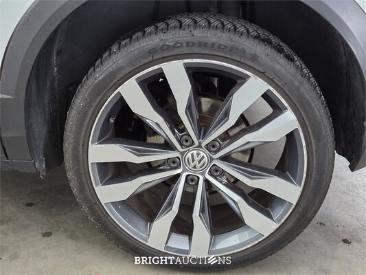 Volkswagen T-Roc Sport 1.5 TSI 150pk 2019 (Origineel-NL), XD-221-X