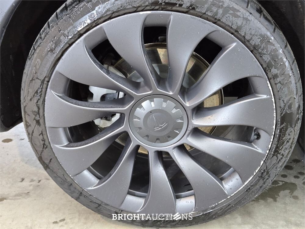 Tesla Model Y Long Range AWD 75 kWh 351pk 2021, R-745-PT
