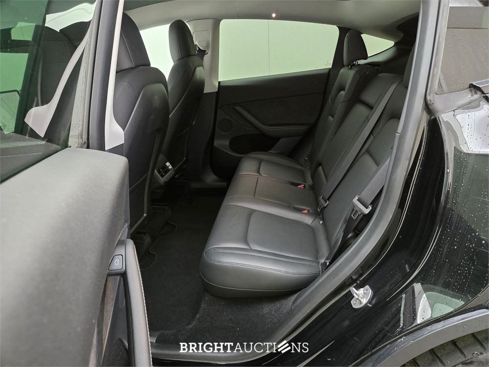Tesla Model Y Long Range AWD 75 kWh 351pk 2021, R-745-PT