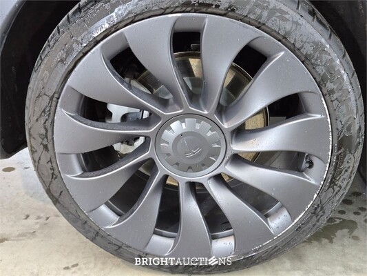Tesla Model Y Long Range AWD 75 kWh 351pk 2021, R-745-PT