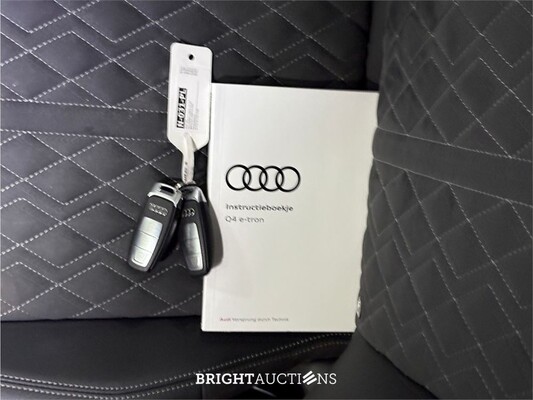 Audi Q4 50 Launch edition S Competition Quattro 77 kWh 2021 (Origineel-NL), N-031-PL