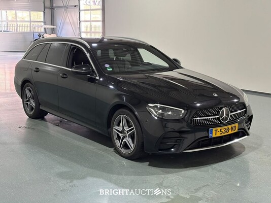 Mercedes-Benz e 300 e E-Klasse Estat AMG Line 333pk 2023 (Origineel-NL) E-klasse, T-538-VD