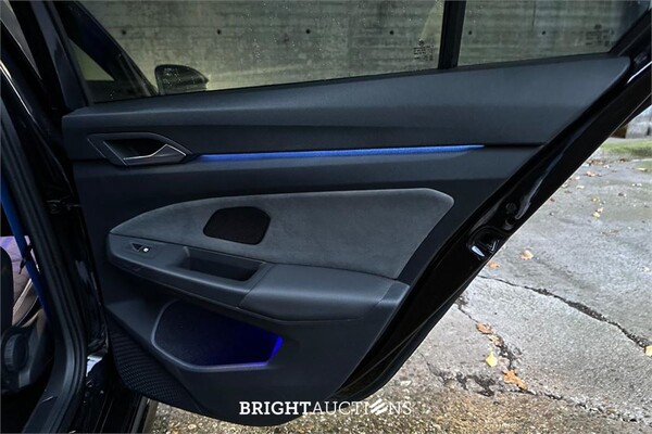 Volkswagen Golf R 4Motion 2.0 TSI 320pk 2022 AKRAPOVIC, T-489-XZ