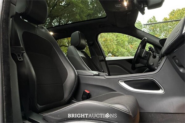 Jaguar F-Pace 2.0d AWD R-Sport 179pk 2019 (Origineel-NL & 2e Eigenaar), XS-172-X